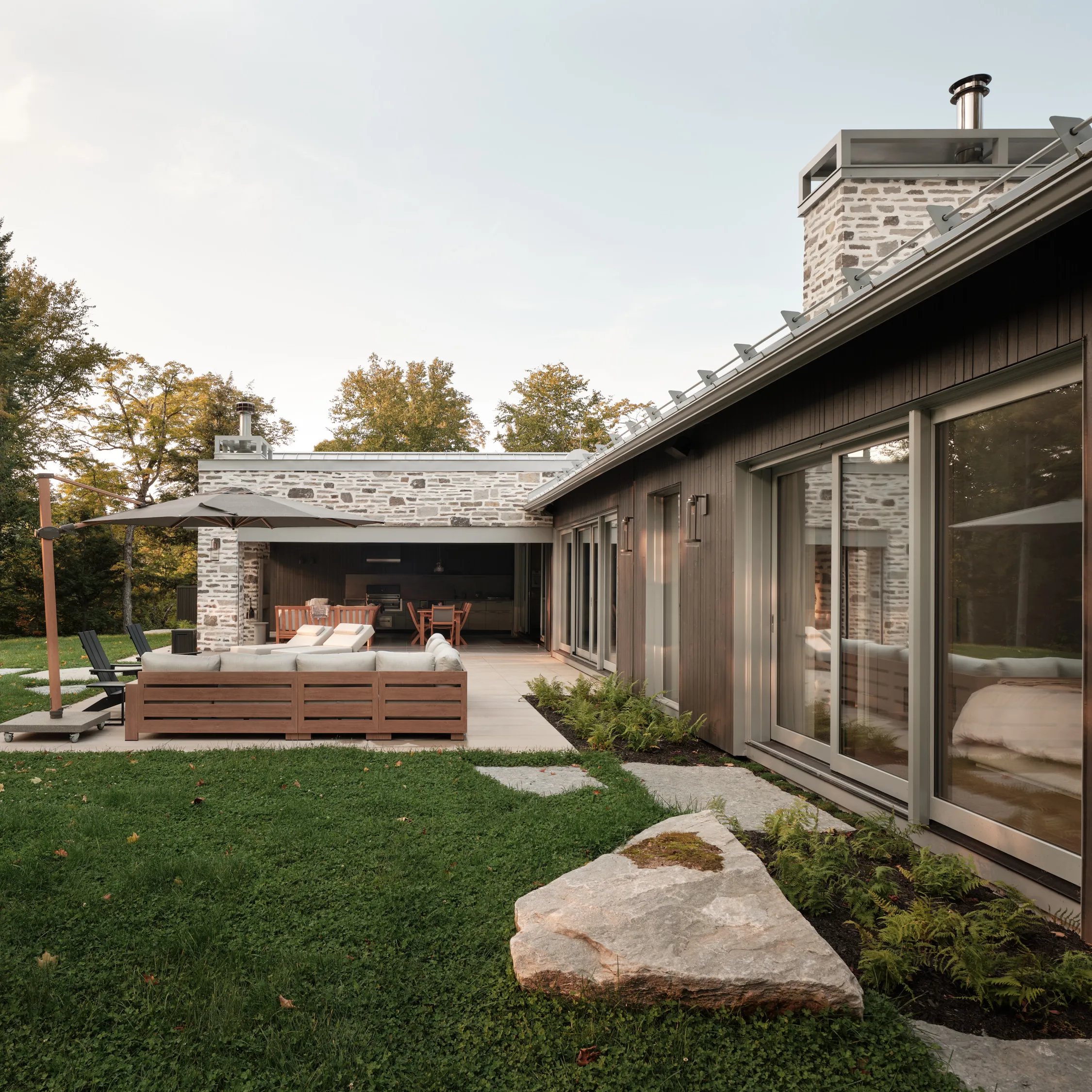 Photo extérieure de l'arrière de la propriété