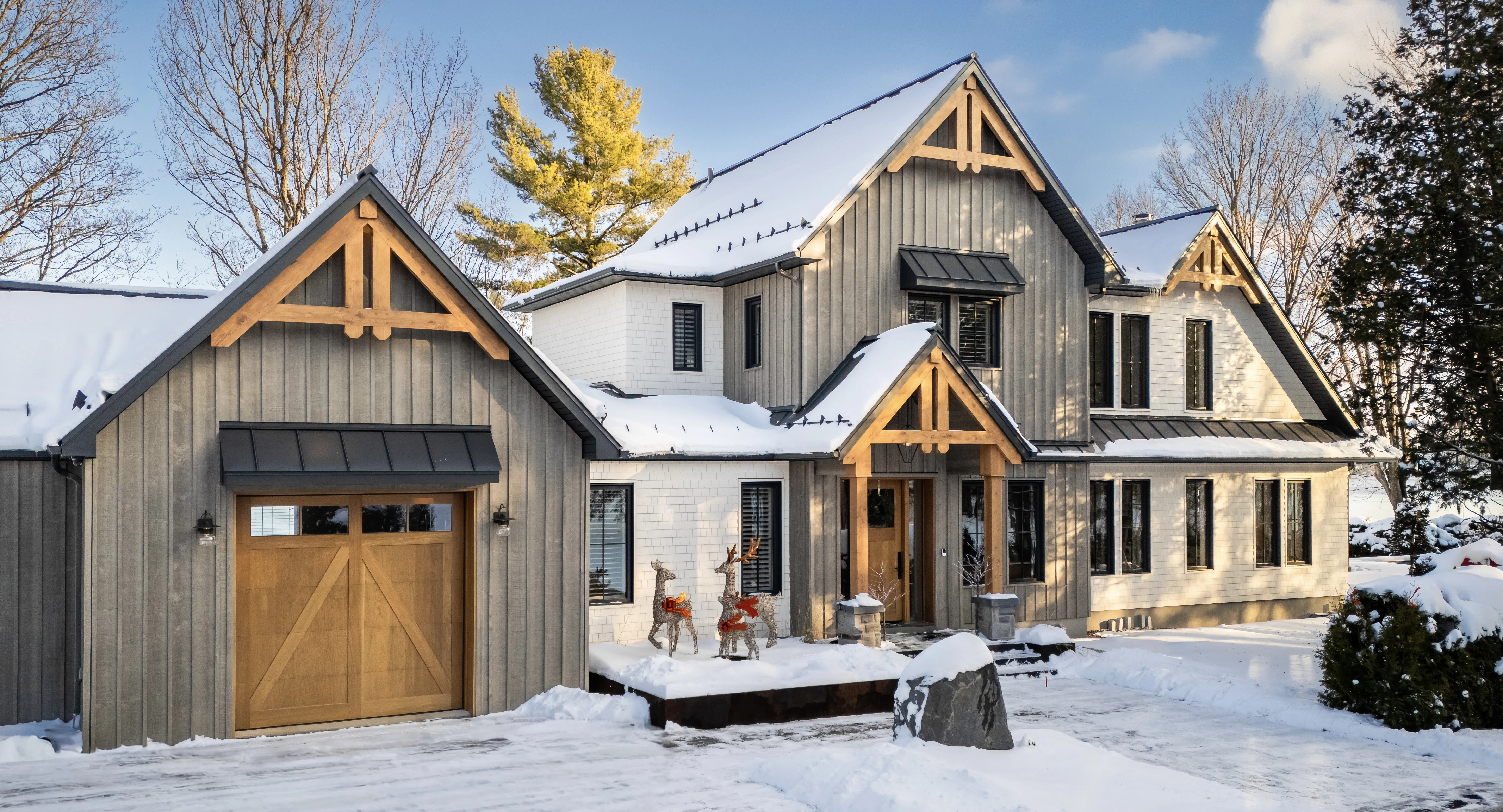 Photo de la façade avant en hiver